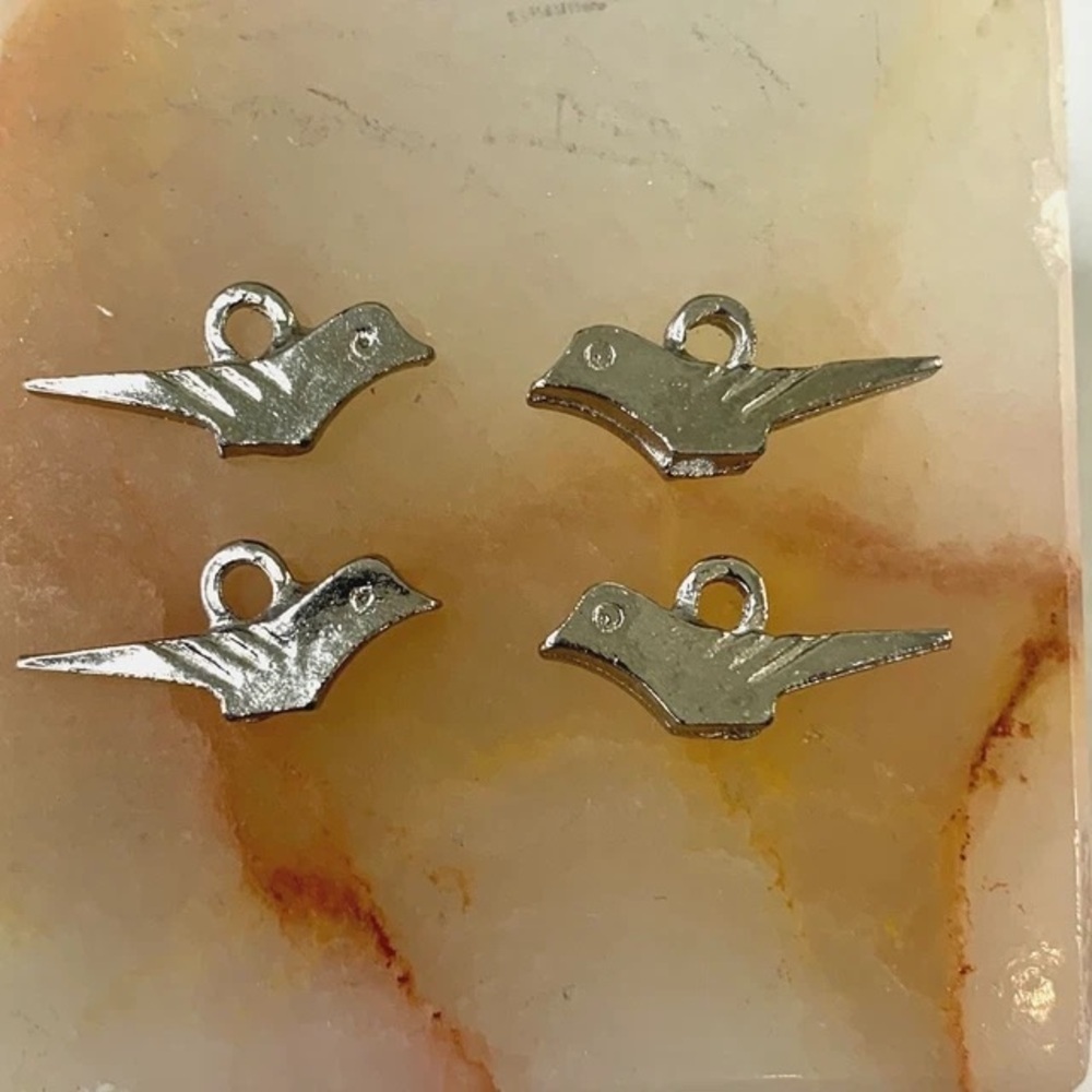 4 Metal Bird Charms Silver Tone Jewelry Making Pendants Zipper Pulls Bracelets